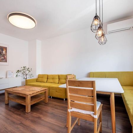 Cosy Apartment In Central Varna Eksteriør billede